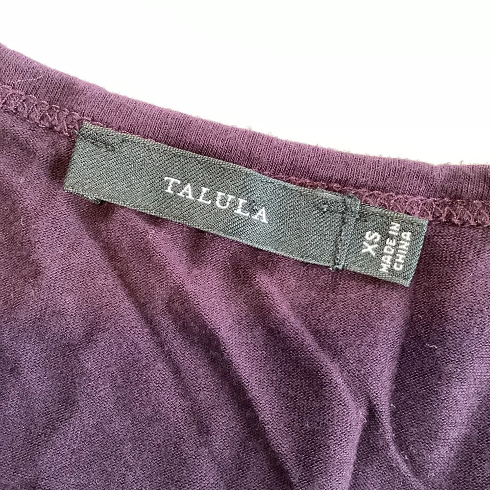 🛍️5/💲20🛍️ ARITZIA TALULA loose fit T-shirt - Picture 3 of 5